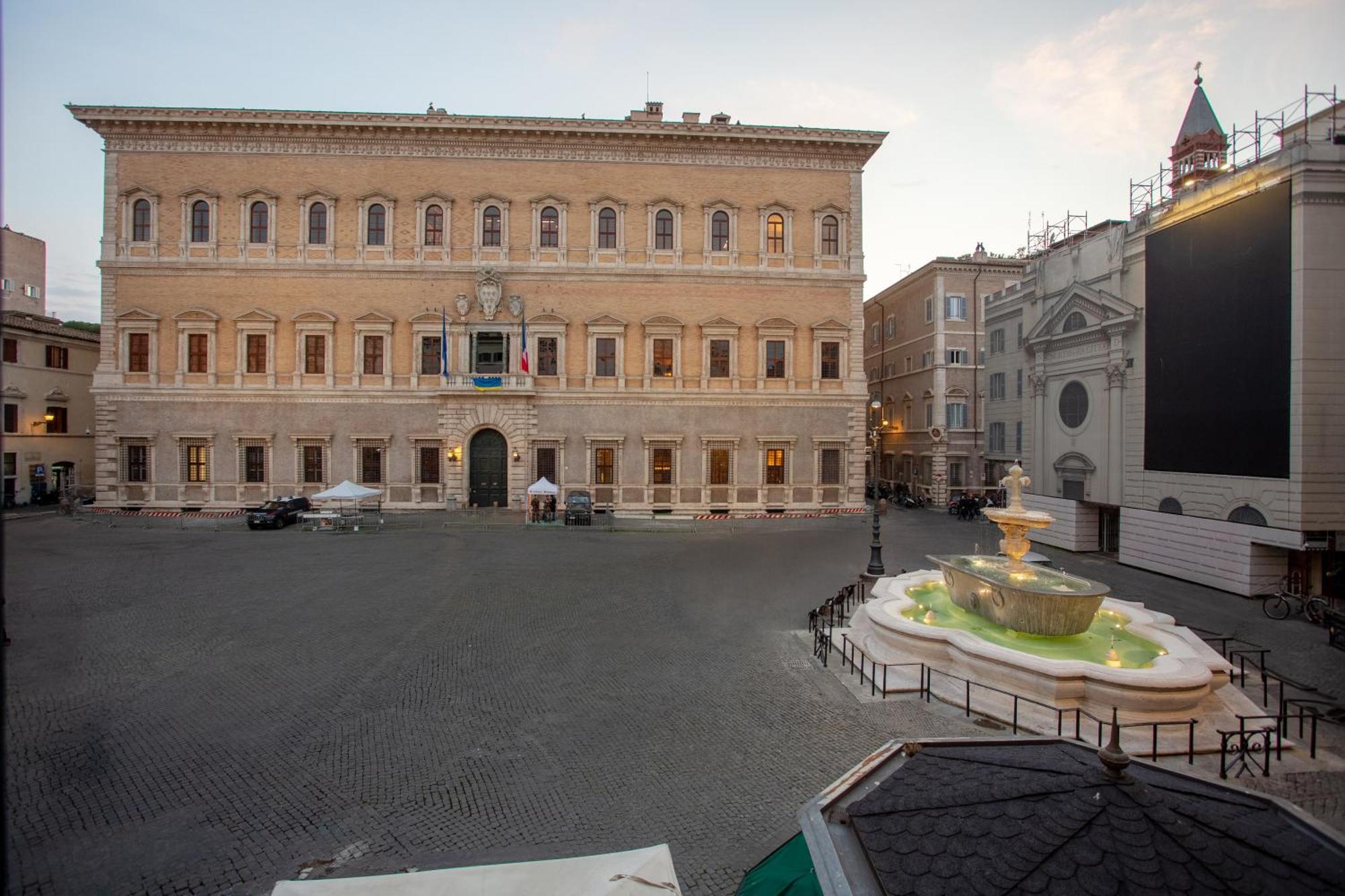 Apartamento Casa Cristina In Piazza Farnese Roma Exterior foto